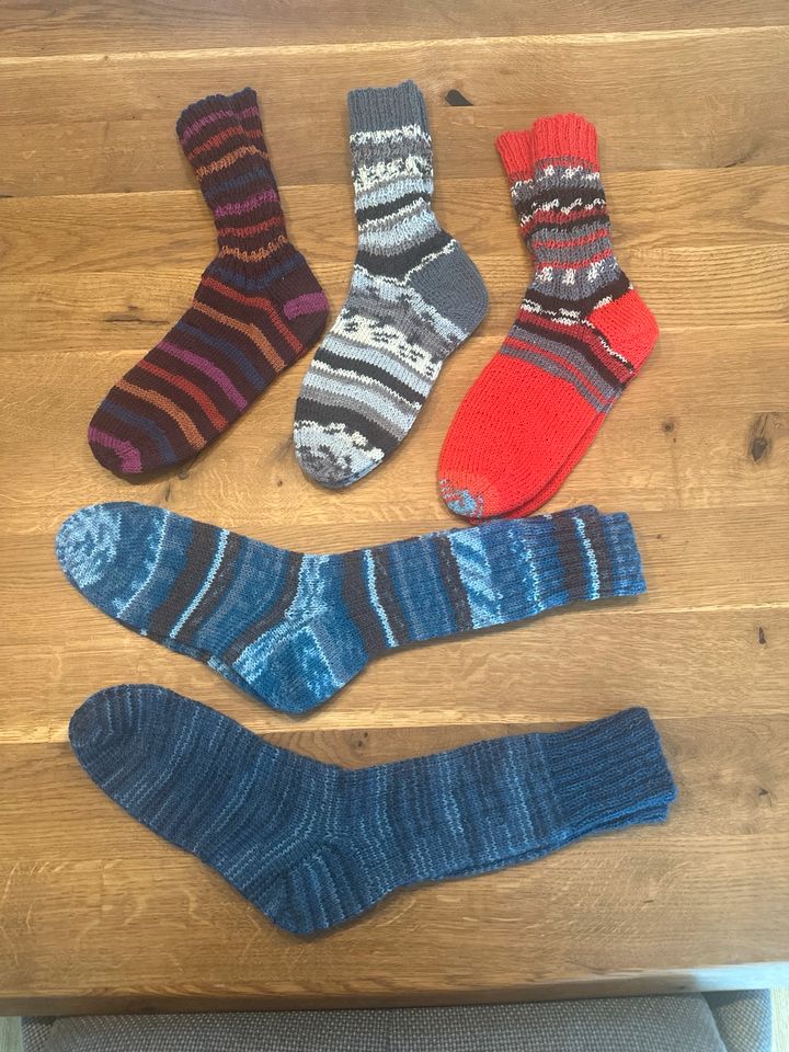 Socken neu gestrickt in Frickenhausen