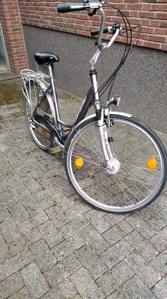 Fahrrad Damenfahrrad 28 Zoll in Aachen