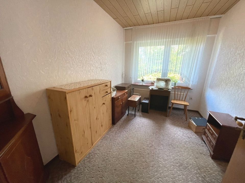 Ebenerdiger Bungalow mit Doppelgarage in Zentrumslage!!! in Moormerland