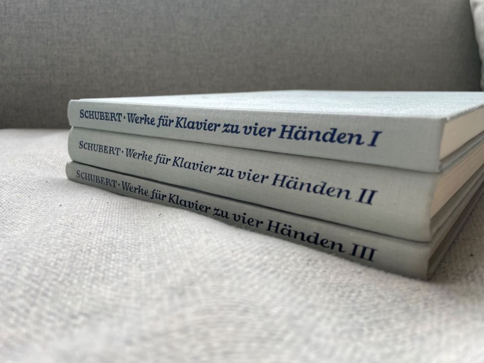 Schubert Klaviernoten vierhändig Henle Urtext Leinen komplett in Mannheim