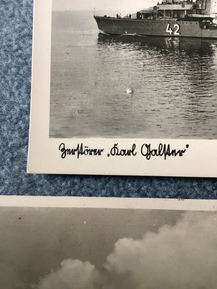 2 alte Postkarten ~U-Boot und Zerstörer 2.WK in Hamburg