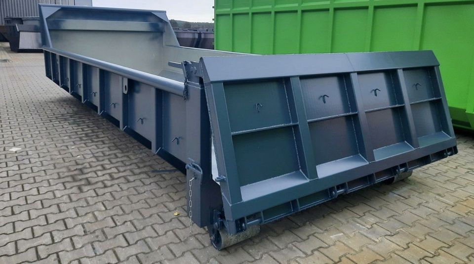 Abrollcontainer ca. 10m³ mit befahrbarer Pendelklappe in Velen