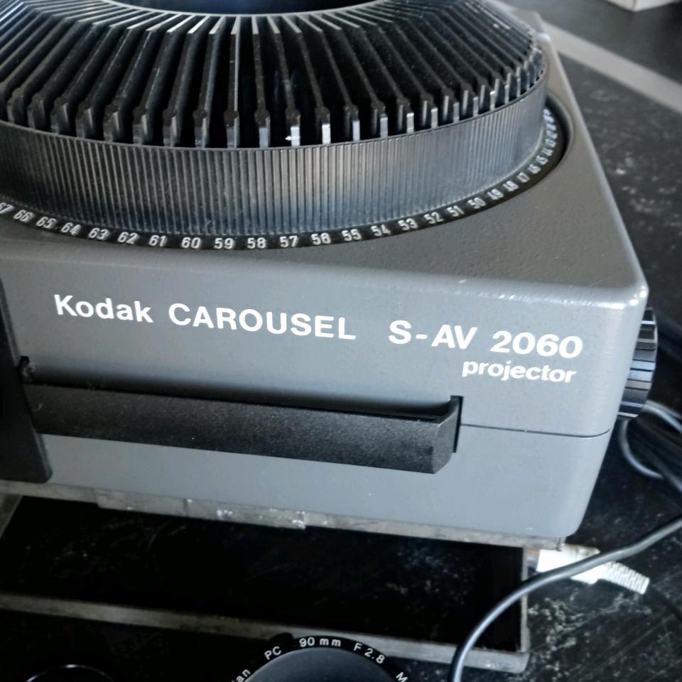 Kodak Carousel S AV 2060 Dia-Projektor in Berlin - Köpenick
