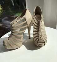 Damen High Heels mit Nieten Nordrhein-Westfalen - Bergkamen Vorschau