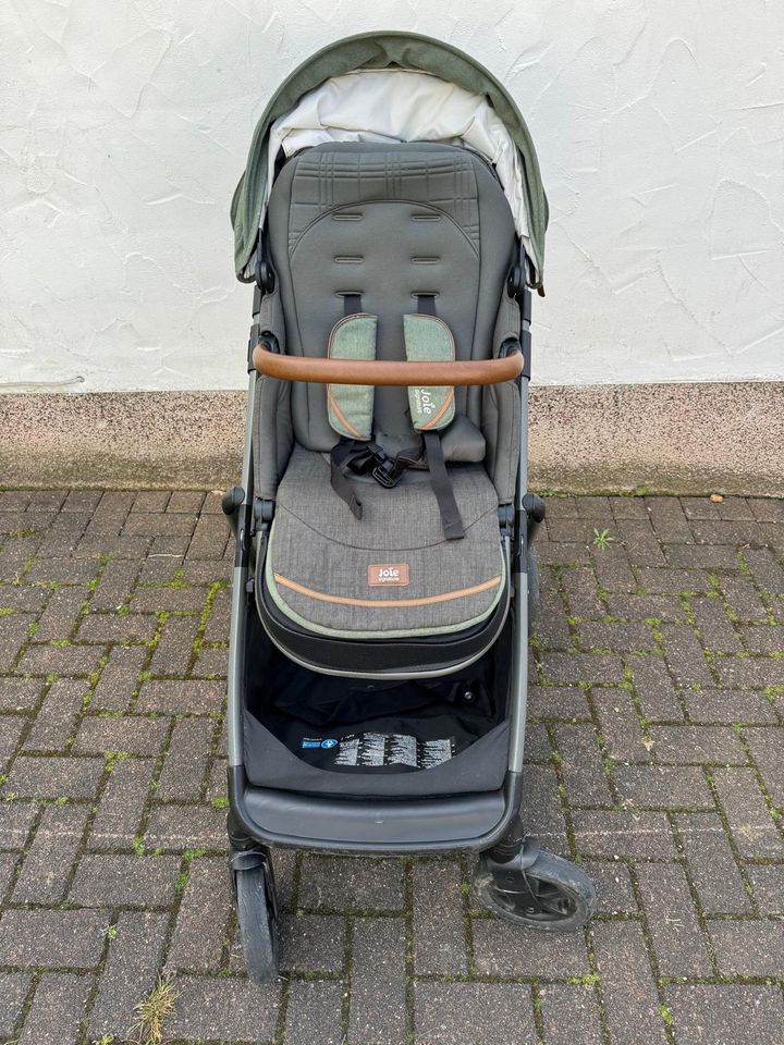 Joie Kinderwagen mit Babywanne in Lennestadt