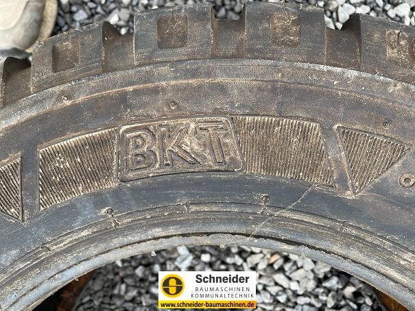 BKT 10.0/75-15.3 Reifen Baumaschinen-Profil in Bad Breisig 