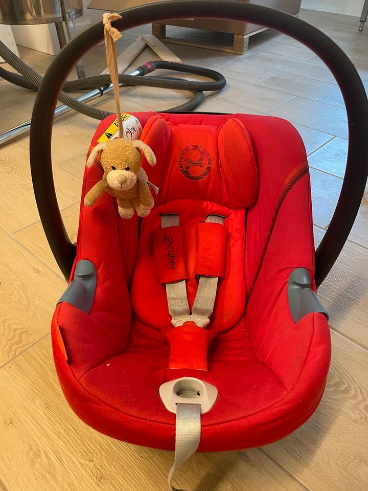 Aton M i-Size Cybex Babyschale und Isofix Station in Nordstemmen