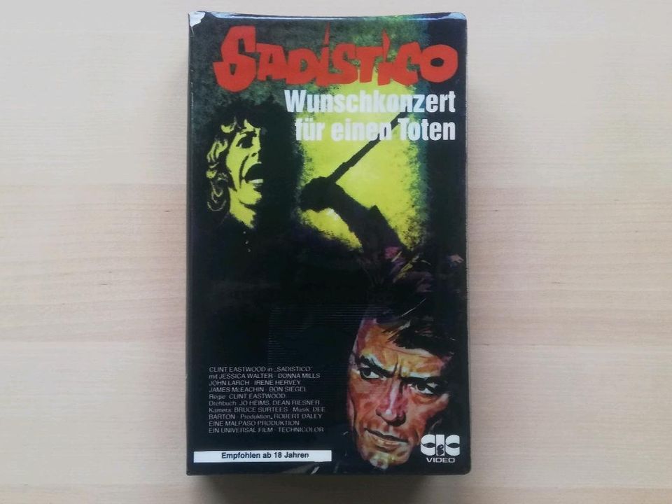 Sadistico (VHS, mit Clint Eastwood) in Frankfurt am Main