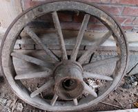 Altes Wagenrad Ackerwagen Holz Deko Vintage Shabby Niedersachsen - Seesen Vorschau