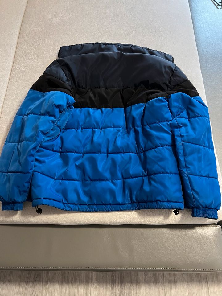 Karl Kani Winterjacke in Bopfingen