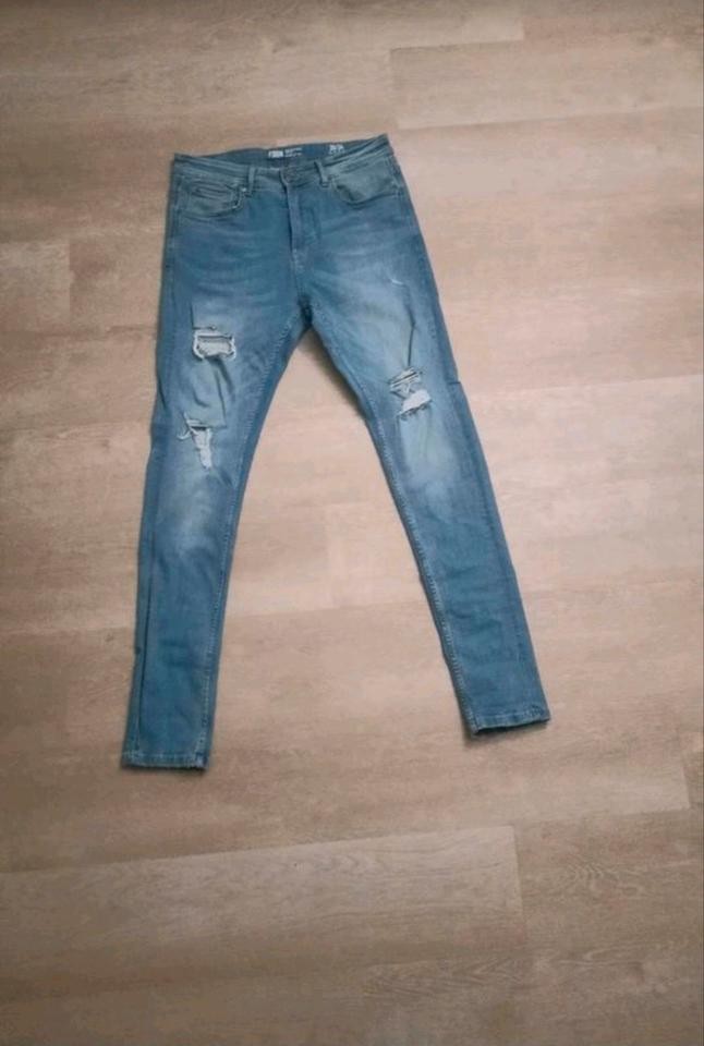 ☆ Herren Jeans Hose von FSBN mit Stretchanteil - Gr. 30/34 - ☆ in Kassel