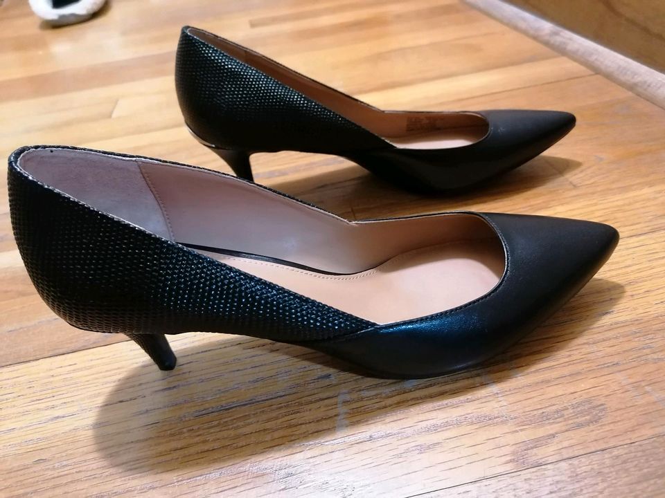 Pumps CALVIN KLEIN Gr.38,wie neu,High Heels in Unna