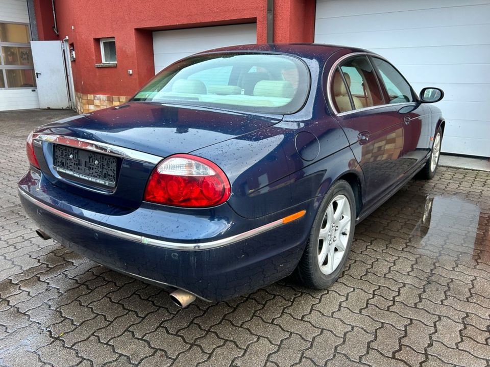 Jaguar S-Type in Leipzig