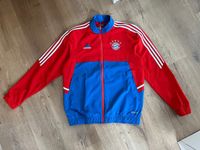 FC Bayern München Jacke - Presentation Größe M Nordrhein-Westfalen - Schmallenberg Vorschau