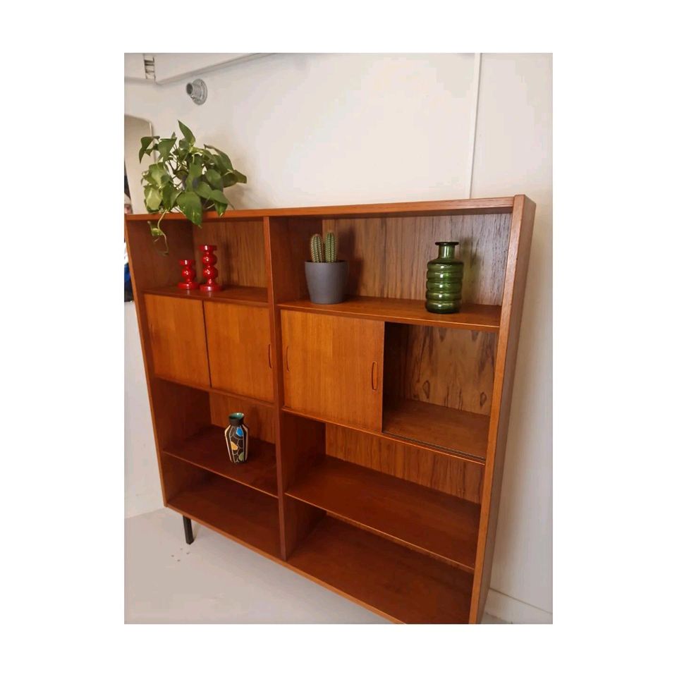 Vintage Highboard Danish Design Sideboard 60er 70er Mid-Century in Solingen