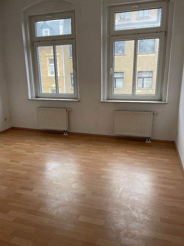 Jetzt zugreifen! Freundliche 2-Zimmer-Whg. mit Aufzug, Balkon im 2.OG! in Plauen