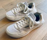tolle Tommy Hilfiger Mädchen Damen Sneaker in weiß in Gr. 37 Nordrhein-Westfalen - Würselen Vorschau