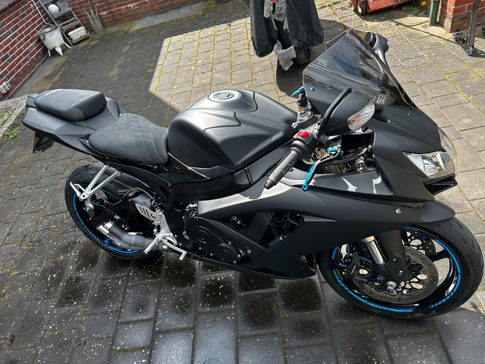 Suzuki GSX-R 600 K8 in Stuhr