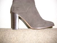 MNG® Mango extravagante Damen Schuhe Stiefel Wildleder Gr.39 Nordrhein-Westfalen - Gelsenkirchen Vorschau