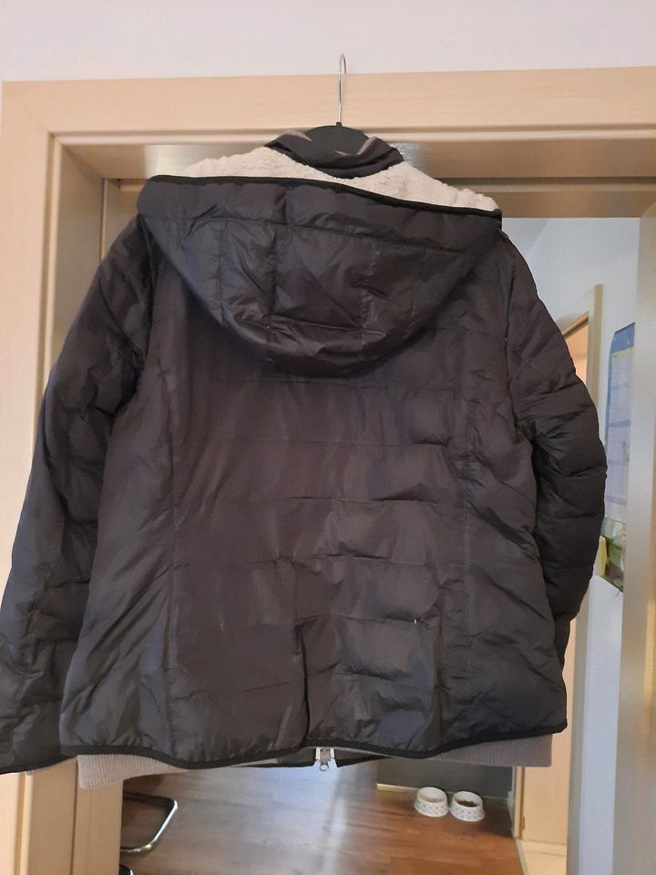 Winterjacke von S.Oliver in Altendorf