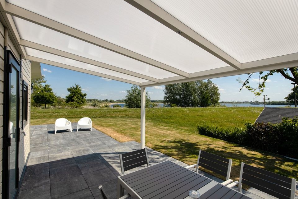 Ferienhaus mit Seeblick in Holland am Veerstal in Kleve