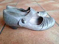 Pumps grau von Gabor, Leder, Gr. 5,5 (38,5) Nordrhein-Westfalen - Düren Vorschau