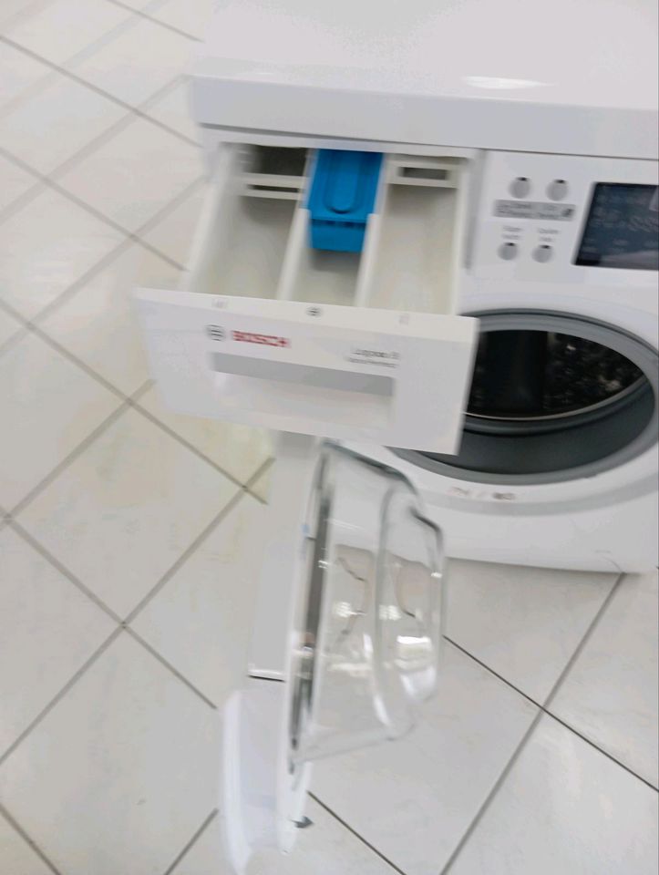 8kg Bosch Waschmaschine / Frontlader / EEK A+++ mit Garantie in Chemnitz