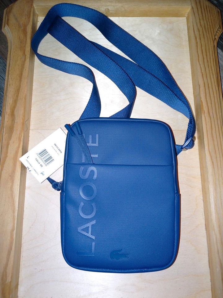 Lacoste Tasche "blue depths" in Berlin