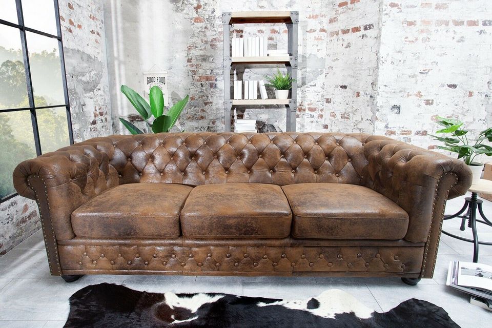 Design Sofa Chesterfield 205cm 3er, braun, Antik Look in Hamburg