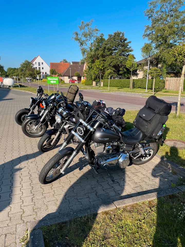 Harley Davidson Dyna Super Glide Custom mit viel Zubehör 5HD1 in Wilhelmshaven