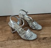 Schuhe festlich Silber Größe 37 Sachsen-Anhalt - Halle Vorschau
