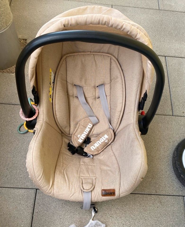 Kinderwagen/Buggy mit Babyschale 3in1  beige in Prohn