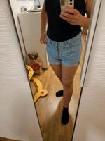 Damen Shorts * kurze Jeans * Gr. 40 * H&M Sachsen-Anhalt - Halle Vorschau