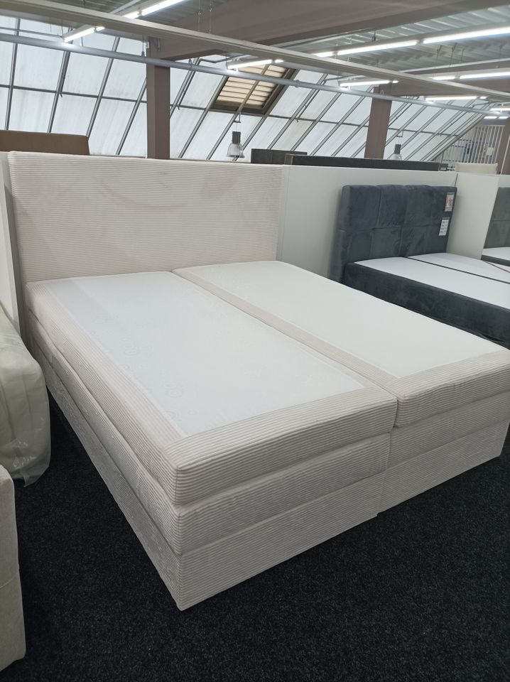 Bett Boxspringbett mit Bettkasten 180x200 beige Schlafzimmer in Georgsmarienhütte