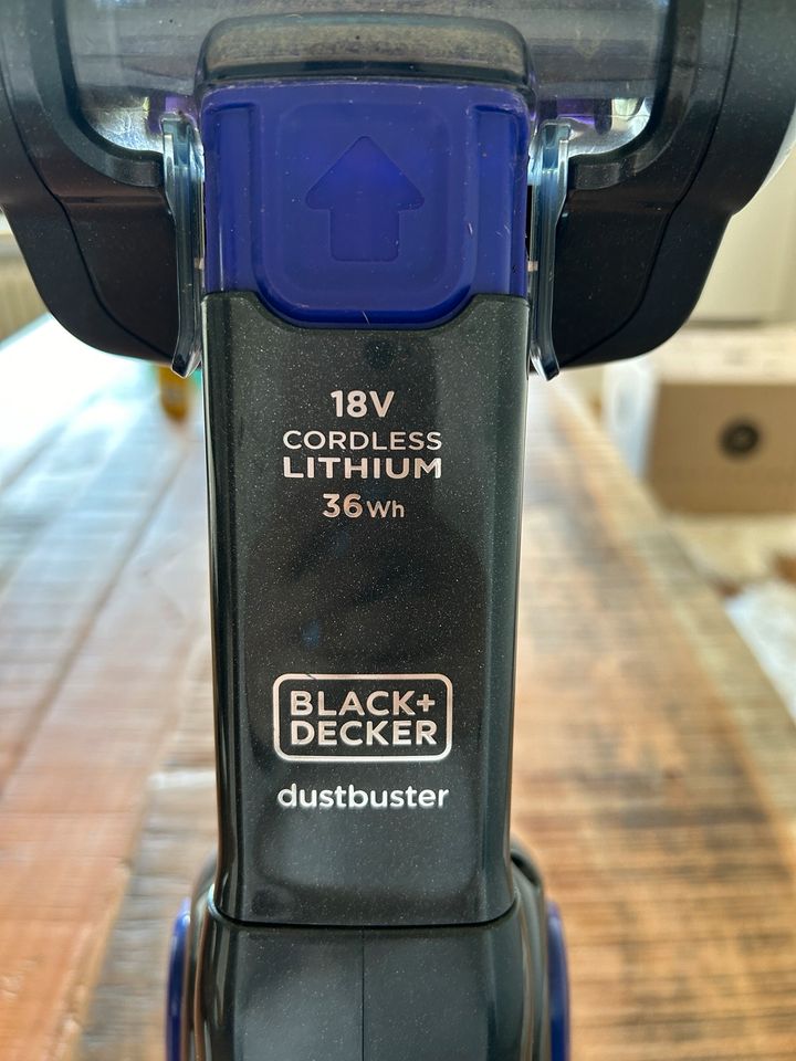 Black + Decker Handstaubsauger in Blankenrath