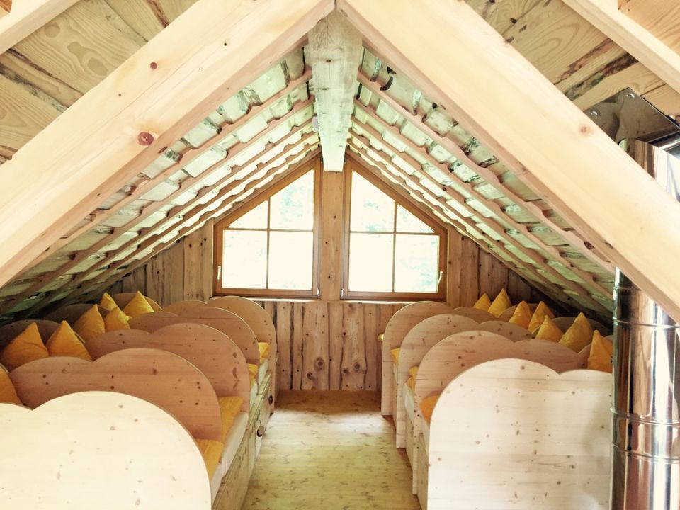 Rustikal-modernes eingerichtetes Blockhaus am Ortsrand in Schenkenzell