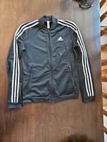 Adidas Damen Trainingsjacke Gr. XS schwarz Hessen - Bad Camberg Vorschau