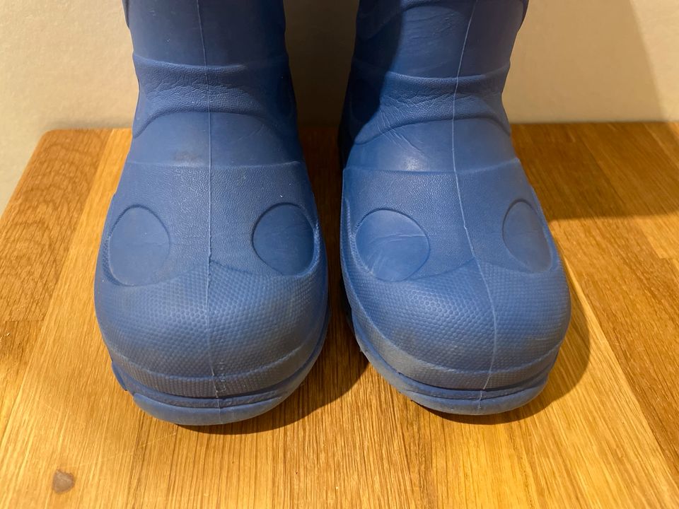 McKinley Gummistiefel gefüttert Gr. 23 blau in Wasserleben