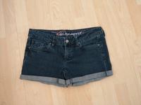 Esprit Shorts kurze Hose Größe 38 - 40 / M ( 28 ) Jeans blau Berlin - Treptow Vorschau