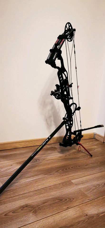 Bogen, Compoundbogen Hoyt Pro Edge Elite mit viel Zubehör in Michelau i. OFr.