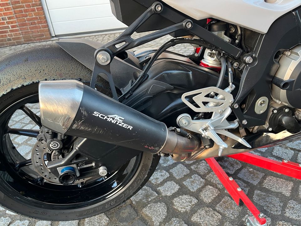 BMW S1000rr Rennstrecke Motorrad 2018 5900 km tadelloser Zustand. in Datteln