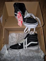 Original Vans Sk8-Hi schwarz weiß Gr.30 Neu im Karton Nordrhein-Westfalen - Oer-Erkenschwick Vorschau