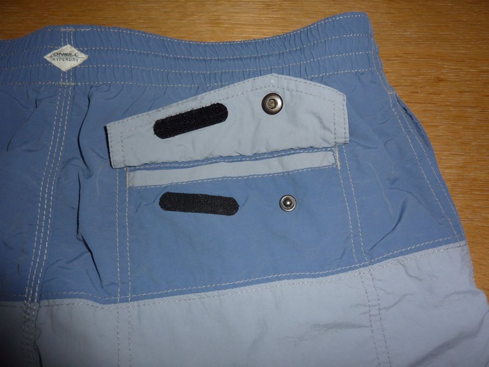 "O´NEILL" SHORTS - SCHWIMMSHORTS - BADEHOSE MIT TASCHEN- GR. L in Düsseldorf