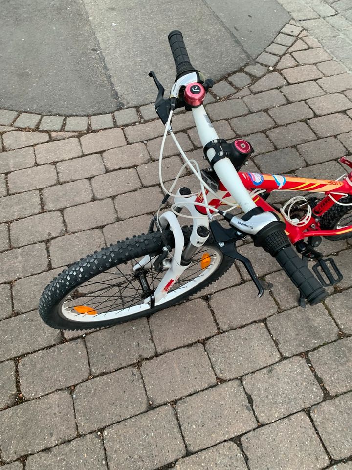 Cube 24 Zoll Kinderfahrrad in Wolfschlugen