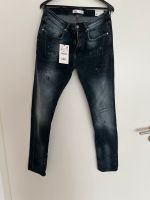 Zara Jeans in Größe 40 mit Etikett Saarland - Völklingen Vorschau