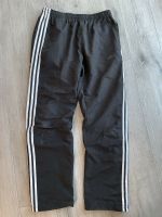 Biete ein sehr schöne Hose der Marke Adidas Gr. M Thüringen - Wüstheuterode Vorschau