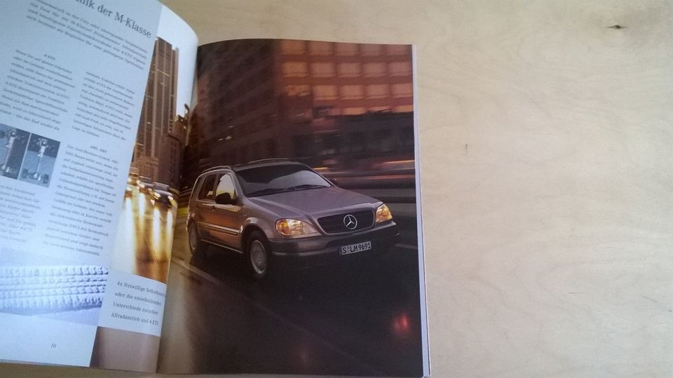 Mercedes-Benz Prospekt " DIE M-KLASSE " aus dem Jahr 1997 / TOP in Thiersheim