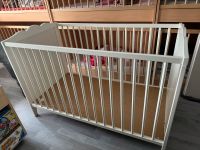 Ikea Babybett (höhenverstellbar) Gitter mit Schaummatratze Nordrhein-Westfalen - Brilon Vorschau