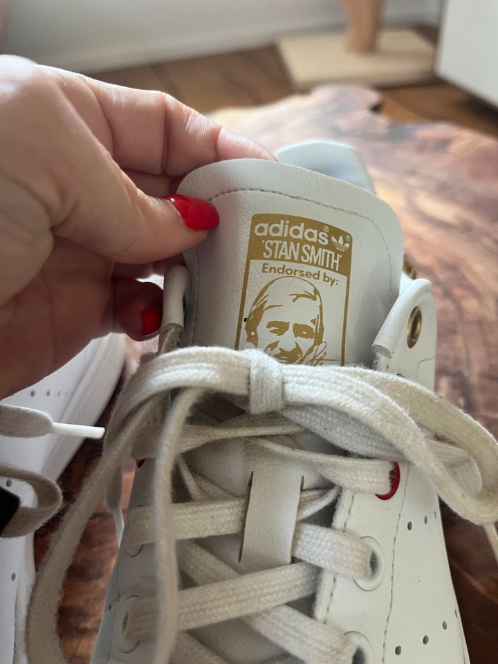 Adidas Stan Smith Gr. 37 in Grünenbach Allgäu