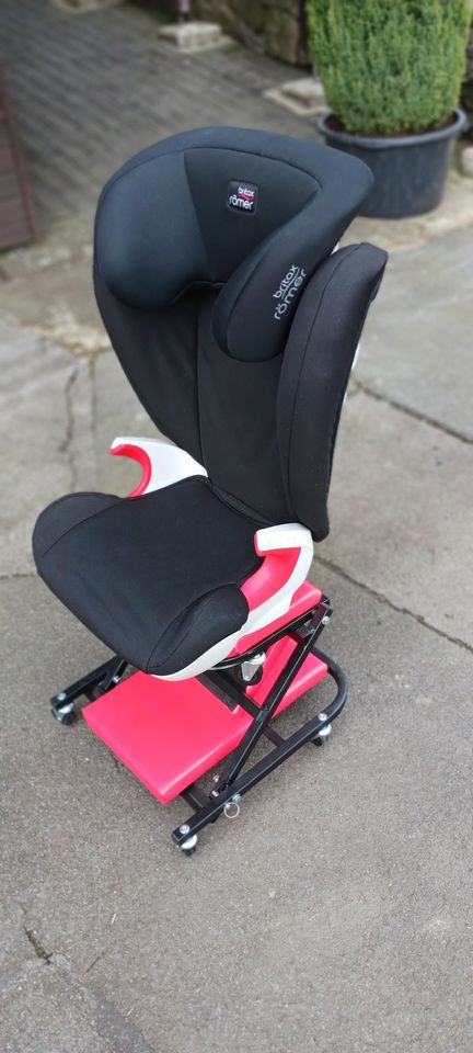 Kindersitz Britax in Meschede